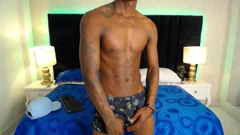 Snapshot of skylerbigxxx chatting on May 2026 04:08:02 AM SKYLERBIGXXX online show from May 2026 04:08:02 AM