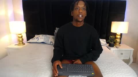 Snapshot of skylerbigxxx chatting on June 2026 04:51:02 AM SKYLERBIGXXX online show from June 2026 04:51:02 AM
