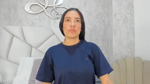 Skyler online show from November 2025 08:07:01 PM