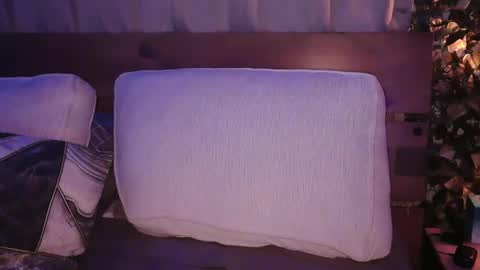 skyonetoo3 online show from March 2025 12:20:02 AM