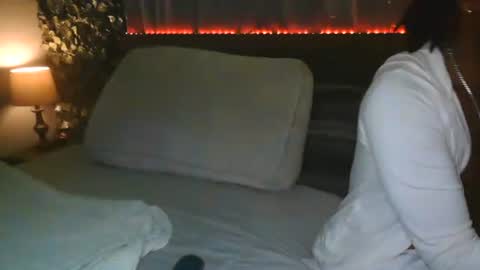 skyonetoo3 online show from November 2025 02:45:02 AM