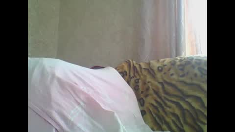 skyressie333 online show from April 2026 07:56:01 AM