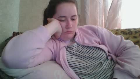 skyressie333 online show from April 2026 06:25:01 AM