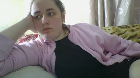 skyressie333 online show from April 2026 06:53:02 PM