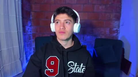 Snapshot of skyrid3r chatting on March 2025 05:22:02 AM Skyrider online show from March 2025 05:22:02 AM