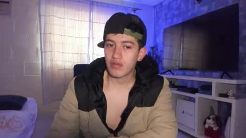 Snapshot of skyrid3r chatting on October 2025 03:25:02 PM Skyrider online show from October 2025 03:25:02 PM