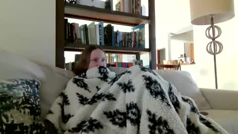 Sky Winters online show from November 2025 04:19:02 PM