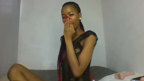 Snapshot of slaybby chatting on November 2025 06:12:01 AM Slaybby online show from November 2025 06:12:01 AM