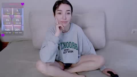 sleepy_ash_ online show from June 2026 01:43:01 PM