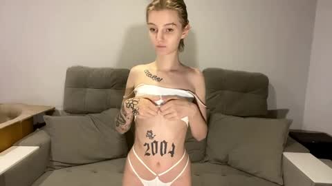 Snapshot of sleepysonya chatting on May 2026 10:37:01 PM Sofia online show from May 2026 10:37:01 PM