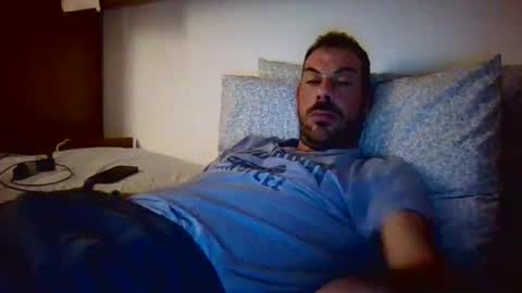 Snapshot of slevin1983 chatting on February 2025 08:18:01 PM slevin online show from February 2025 08:18:01 PM