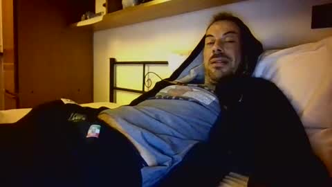 Snapshot of slevin1983 chatting on February 2026 09:13:01 PM slevin online show from February 2026 09:13:01 PM