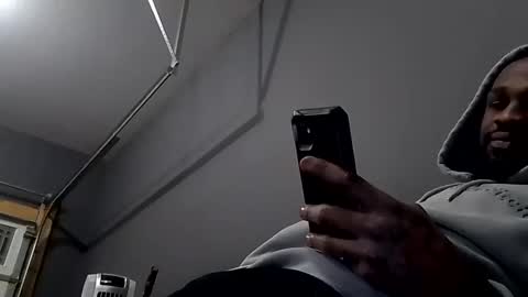 Snapshot of slickerthan12 chatting on February 2025 01:41:01 AM BBC Hanging online show from February 2025 01:41:01 AM