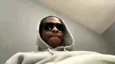 Snapshot of slickerthan12 chatting on March 2025 06:59:02 AM BBC Hanging online show from March 2025 06:59:02 AM