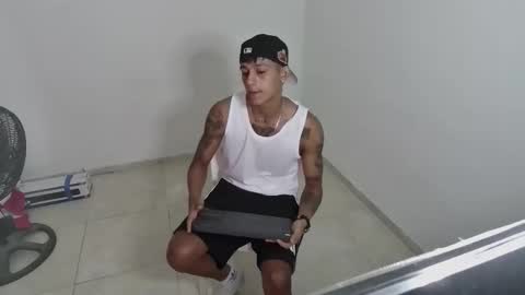 slim_master12 online show from September 2025 06:35:01 AM