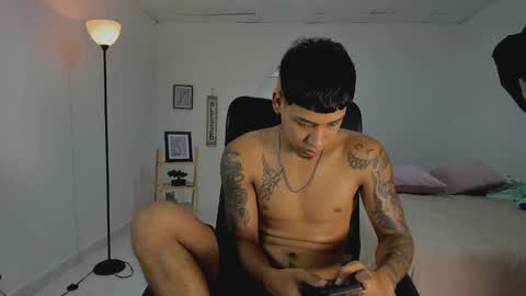 slim_master12 online show from March 2026 09:21:01 PM