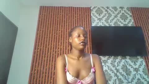 Snapshot of slim_perry chatting on March 2026 12:29:01 PM perry online show from March 2026 12:29:01 PM