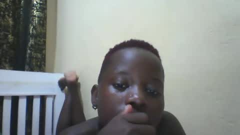 Snapshot of slim_petite_ebony chatting on January 2025 01:59:02 AM slim_petite_ebony online show from January 2025 01:59:02 AM