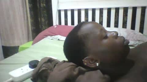 Snapshot of slim_petite_ebony chatting on February 2025 11:25:02 PM slim_petite_ebony online show from February 2025 11:25:02 PM