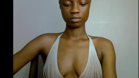 Snapshot of slim_petitqueen chatting on April 2026 07:41:01 PM Alice online show from April 2026 07:41:01 PM