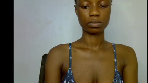 Snapshot of slim_petitqueen chatting on May 2026 08:37:01 PM Alice online show from May 2026 08:37:01 PM