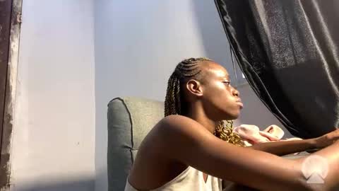 Snapshot of slimbaby16 chatting on November 2025 06:02:01 AM Slim online show from November 2025 06:02:01 AM