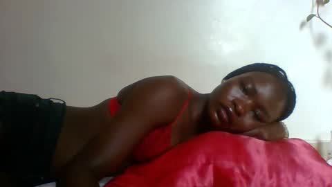 Snapshot of slimdiva chatting on November 2025 05:06:01 AM slimdiva online show from November 2025 05:06:01 AM