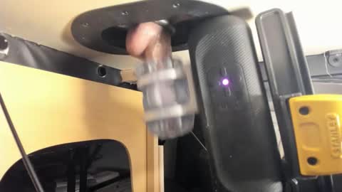 Slimguerrilla online show from April 2026 06:49:01 PM