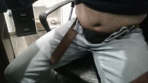 Snapshot of slimjimorange9 chatting on October 2025 12:34:01 AM slimjimorange9 online show from October 2025 12:34:01 AM