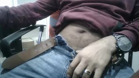 Snapshot of slimjimorange9 chatting on November 2025 01:25:02 AM slimjimorange9 online show from November 2025 01:25:02 AM