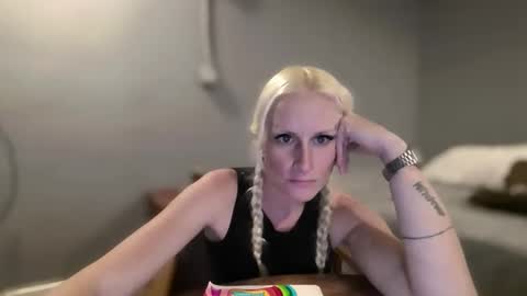 slip_inslide online show from December 2025 11:36:02 PM