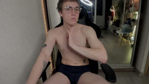 Mila online show from December 2024 06:54:02 PM