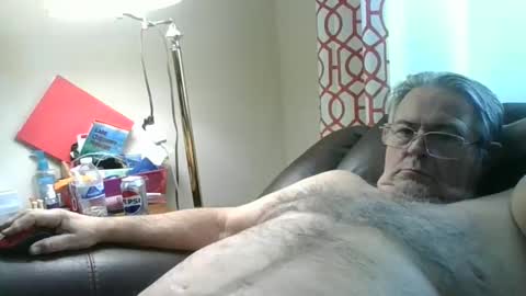 slippery_duck online show from February 2025 01:35:02 PM