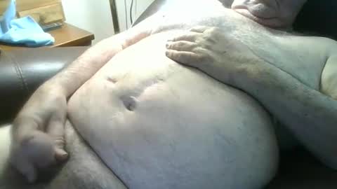 slippery_duck online show from April 2026 01:12:01 PM