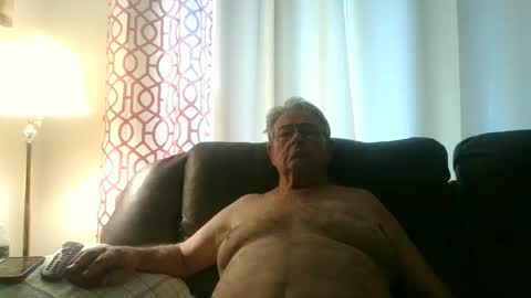 Snapshot of slippery_duck chatting on May 2026 12:26:02 PM slippery_duck online show from May 2026 12:26:02 PM