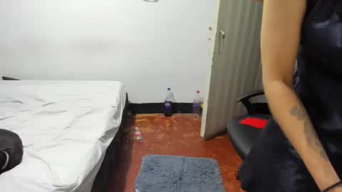 slone03 online show from February 2026 11:02:02 PM