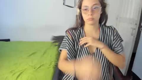 slone03 online show from April 2026 10:54:02 PM