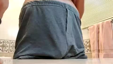 slowmooo_42069 online show from September 2025 08:45:01 PM