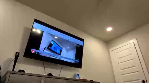 Snapshot of slutforu100 chatting on October 2025 10:42:02 PM slutforu100 online show from October 2025 10:42:02 PM