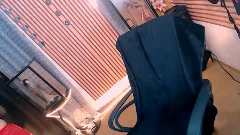 Snapshot of sluthotcummer69x chatting on February 2026 02:54:01 AM EMPRESS GODDESS KRISTINE online show from February 2026 02:54:01 AM