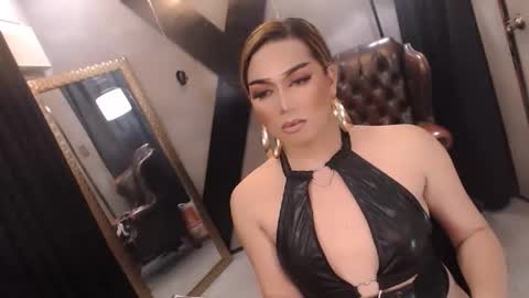 Snapshot of sluthotcummer69x chatting on February 2026 09:24:02 AM EMPRESS GODDESS KRISTINE online show from February 2026 09:24:02 AM