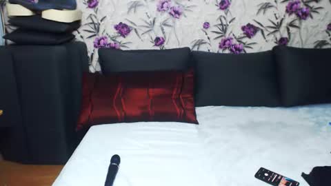 Snapshot of slutishmami chatting on November 2025 06:40:02 PM slutihmami online show from November 2025 06:40:02 PM