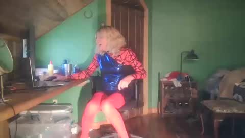 Snapshot of slutjennifertransxx chatting on October 2025 03:06:02 AM slutjennifertransxx online show from October 2025 03:06:02 AM