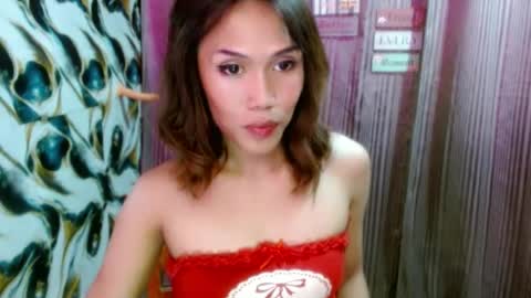 Snapshot of slutqueen_raz chatting on June 2026 07:24:02 AM Raz online show from June 2026 07:24:02 AM