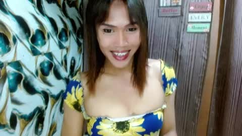 Snapshot of slutqueen_raz chatting on July 2026 09:06:02 PM Raz online show from July 2026 09:06:02 PM