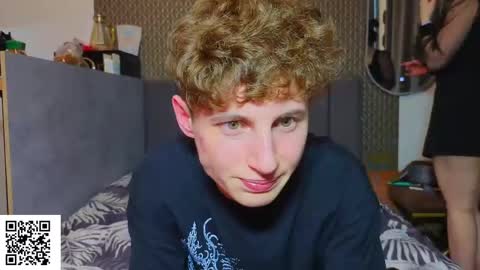 Snapshot of sluttsavage chatting on May 2026 04:20:02 AM sluttsavage online show from May 2026 04:20:02 AM