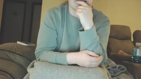Snapshot of slutty_redhead3 chatting on May 2026 01:33:01 AM Slutty redhead3 online show from May 2026 01:33:01 AM