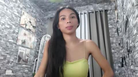 CHIE CHIE online show from October 2025 03:57:02 PM