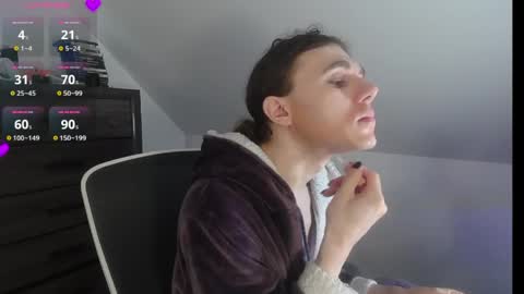 Natsu online show from April 2026 04:52:02 PM