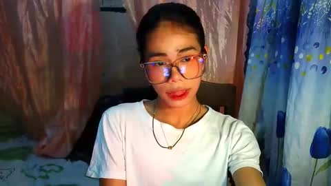 sluttypatotie online show from April 2026 06:05:01 PM